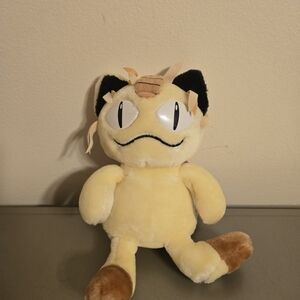 Vintage 1998 Nintendo Pokémon Meowth 9" Plush Toy